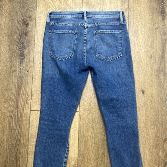 FRAME Le Skinny de Jeanne Distressed Jeans in Blackett Lane Size 28 - Picture 5 of 9